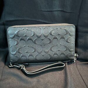 NEW Black Double Zip Travel Organizer In Signature Leather